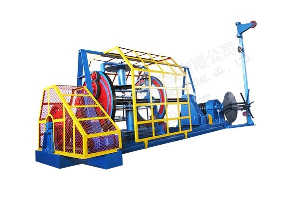 Turning spindle rope making machine